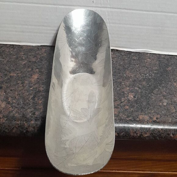 Pewter Crafters of Cape Cod. Elongated "Ginko Biloba Leaf" Dish. - Picture 1 of 6